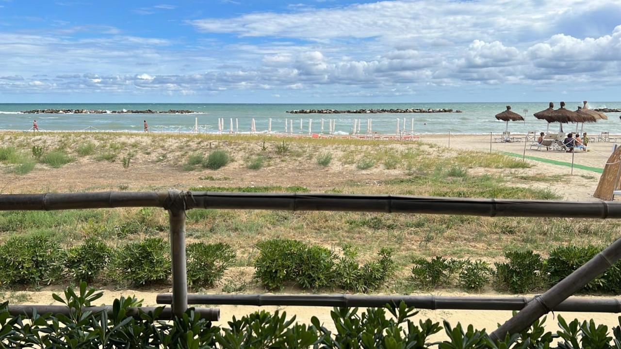 Abruzzodamare Amazing Apartments With Romantic Sea View Francavilla Al Mare Ngoại thất bức ảnh