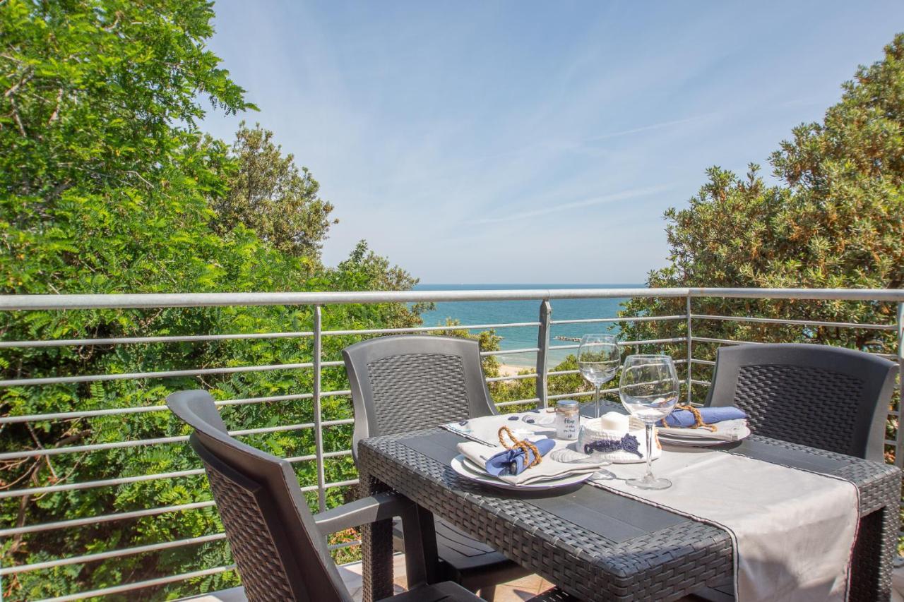 Abruzzodamare Amazing Apartments With Romantic Sea View Francavilla Al Mare Ngoại thất bức ảnh