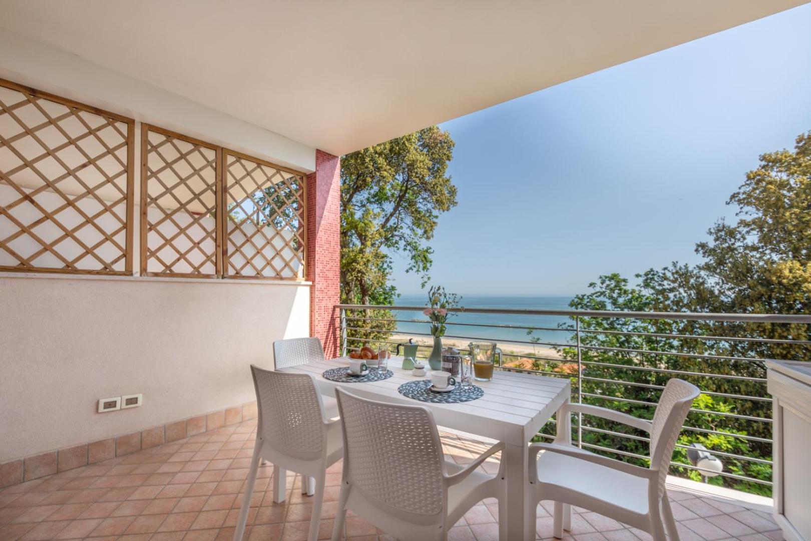 Abruzzodamare Amazing Apartments With Romantic Sea View Francavilla Al Mare Ngoại thất bức ảnh